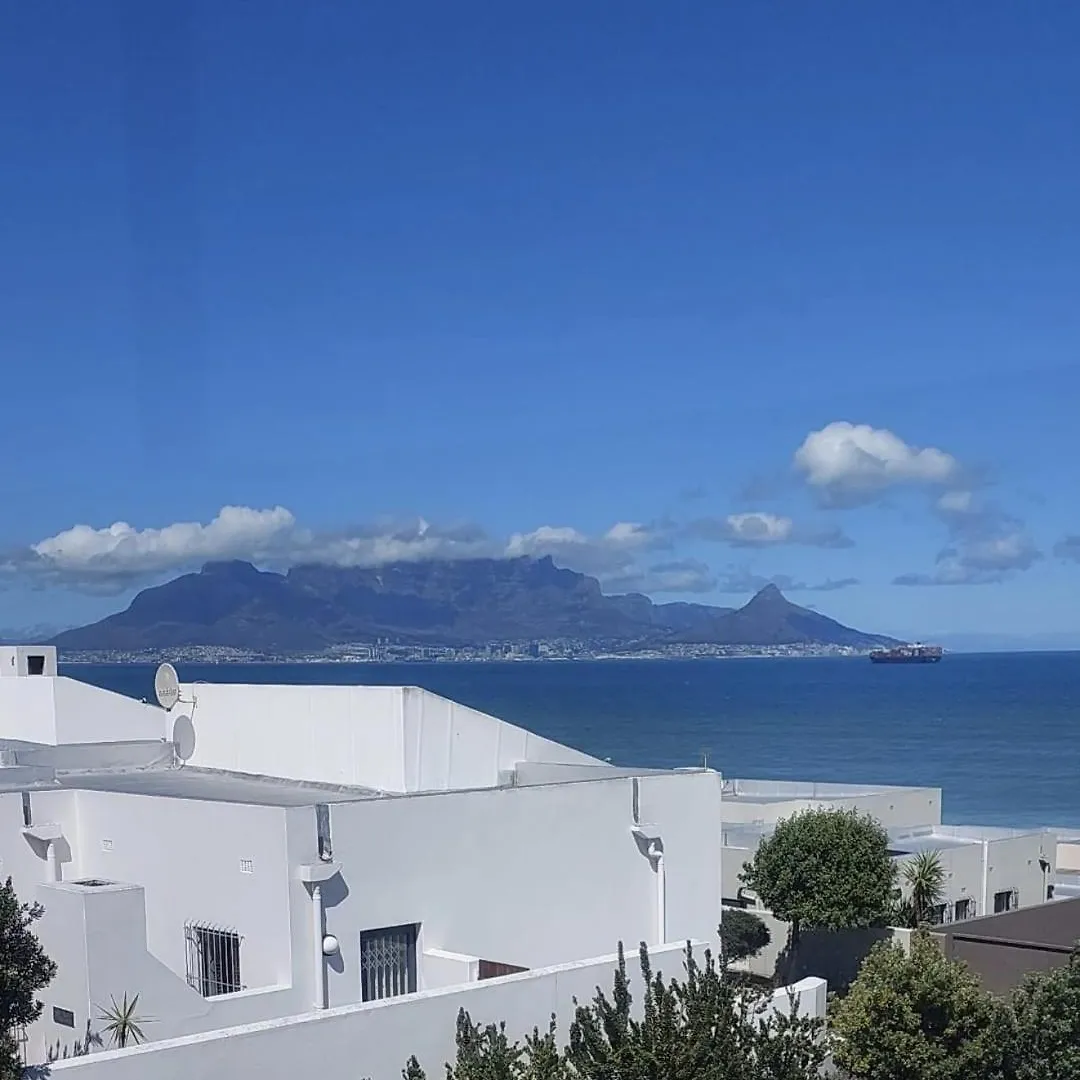 Shalom Beach House Villa Bloubergstrand South Africa